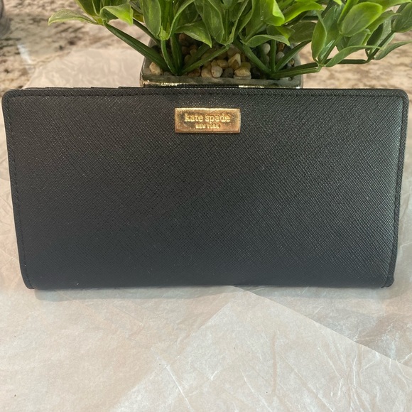 kate spade Handbags - GUC🖤 Kate Spade black wallet. Has a few marks